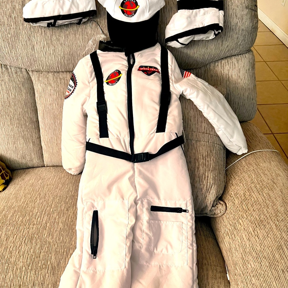 Astronaut Halloween costume - size 7 complete set